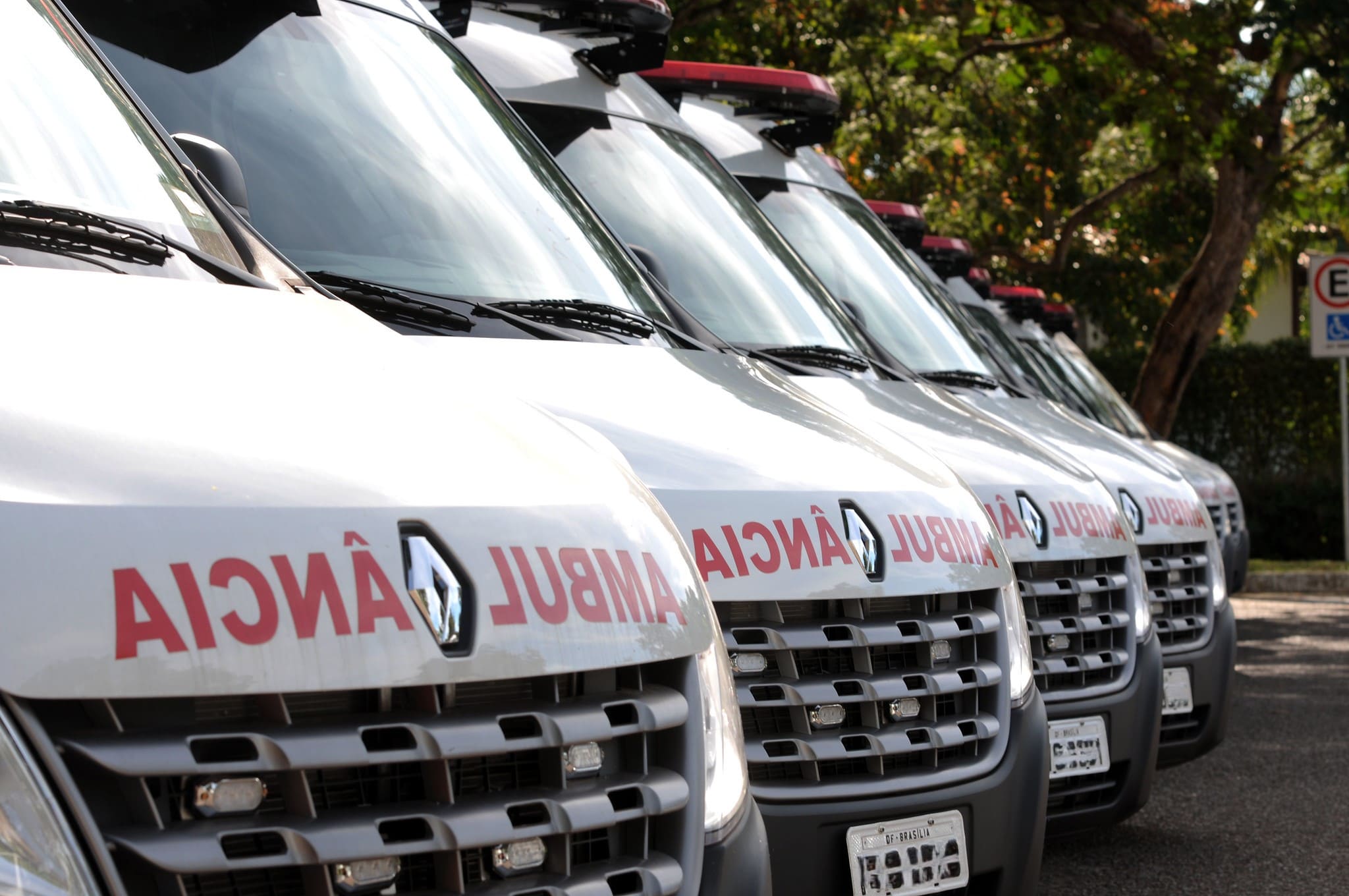 GDF convoca médicos generalistas, condutores de ambulância e padioleiros temporários