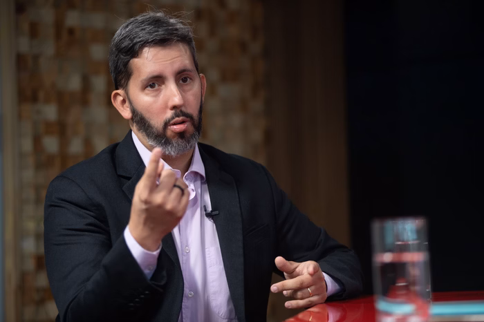 TSE reverte decisão que tornou Leandro Grass inelegível por 8 anos