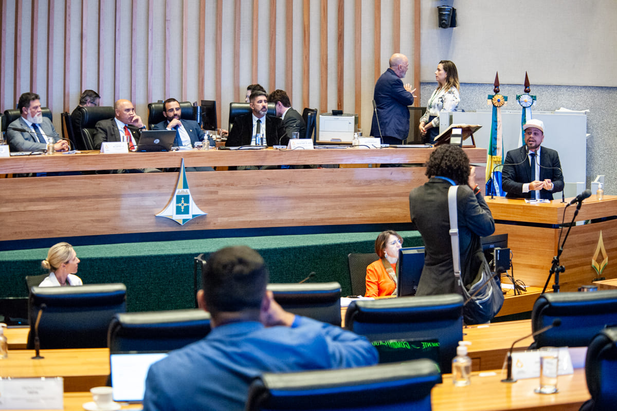 Deputados cobram melhorias na saúde do DF
