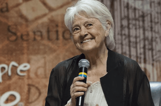 Adélia Prado é a 11ª mulher a receber o Prêmio Machado de Assis