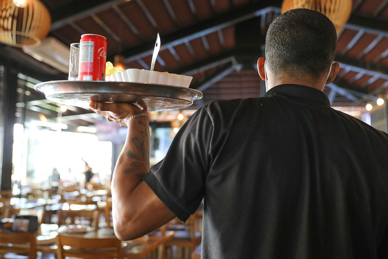 ‘A Funap mudou a minha vida’, conta reeducando empregado em restaurante do DF