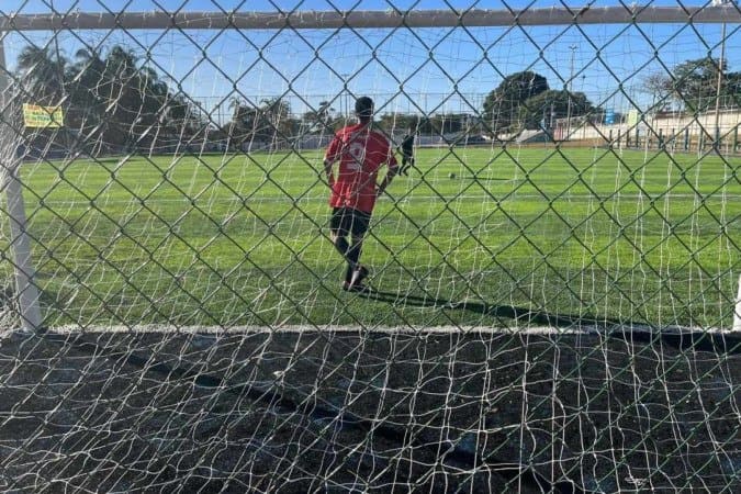 Moradores comemoram três novos campos sintéticos em Planaltina