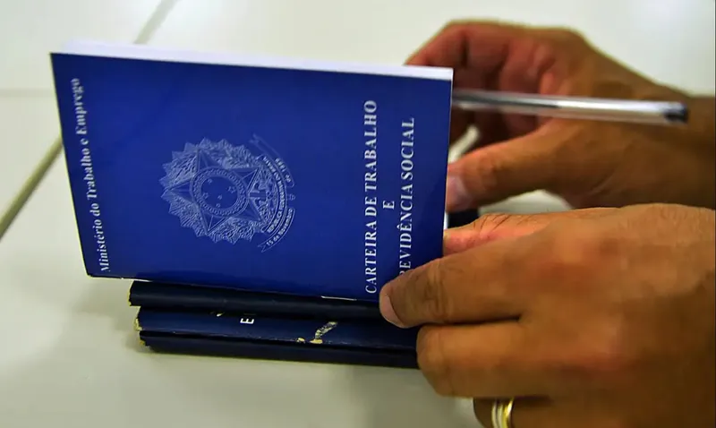Semana começa com 747 vagas e salários de até R$ 6,8 mil nas agências do trabalhador