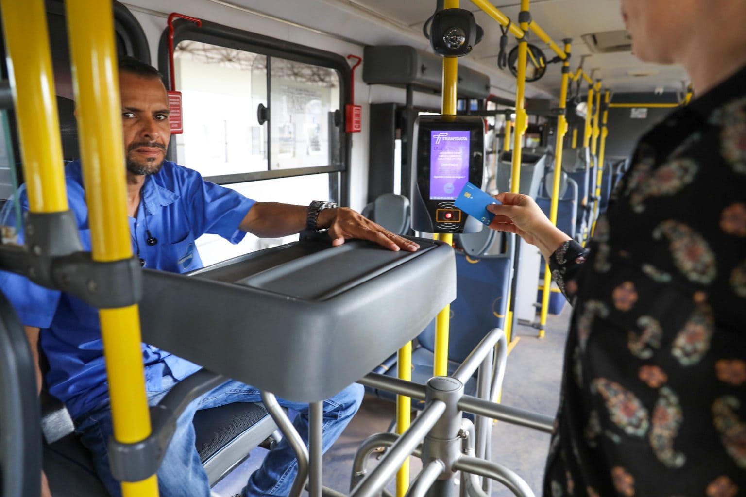 Mais 99 linhas de ônibus deixam de receber dinheiro em espécie a partir do dia 15
