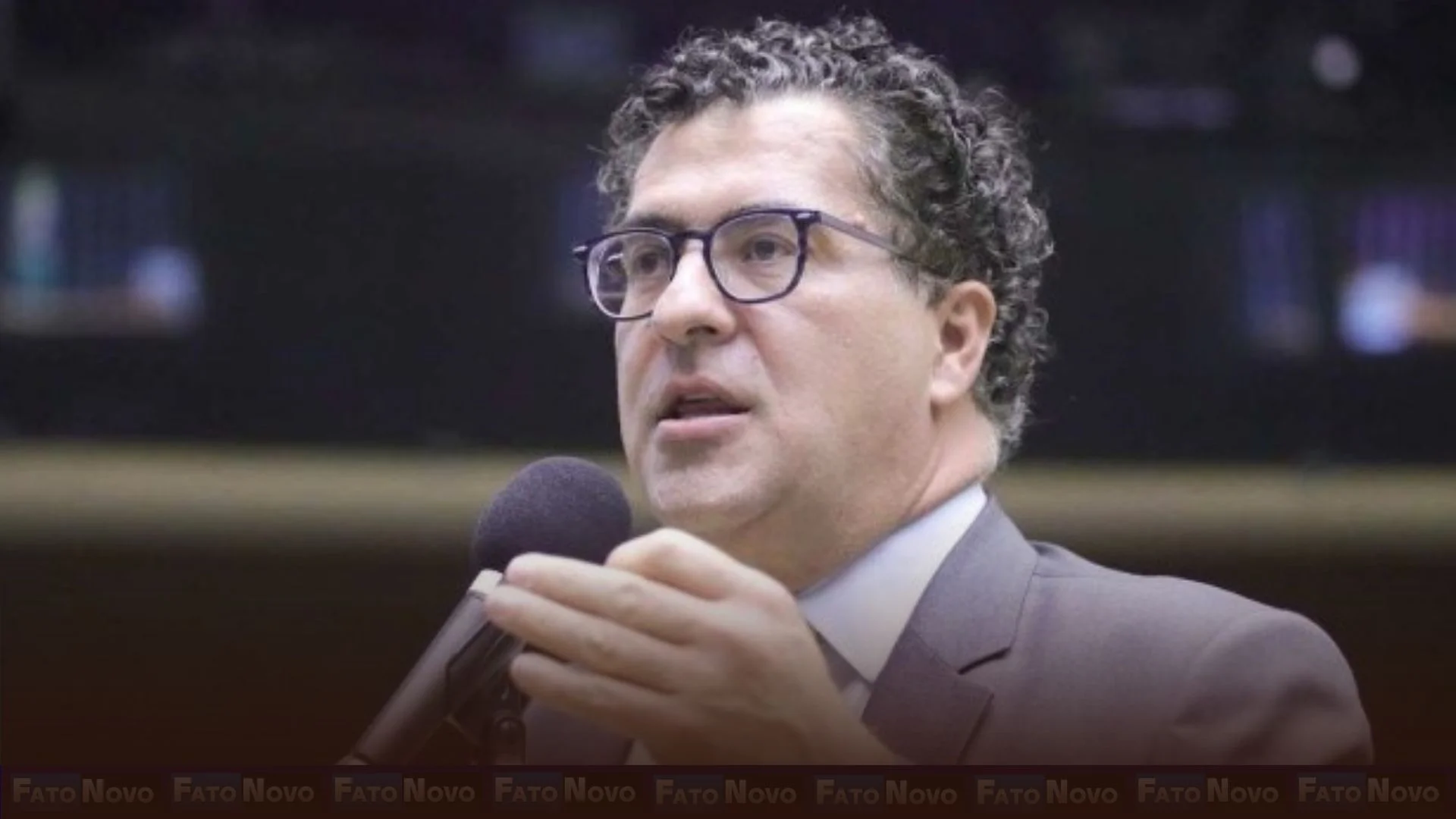 Rever subsídios é mais importante que cortar gastos, diz deputado do PT