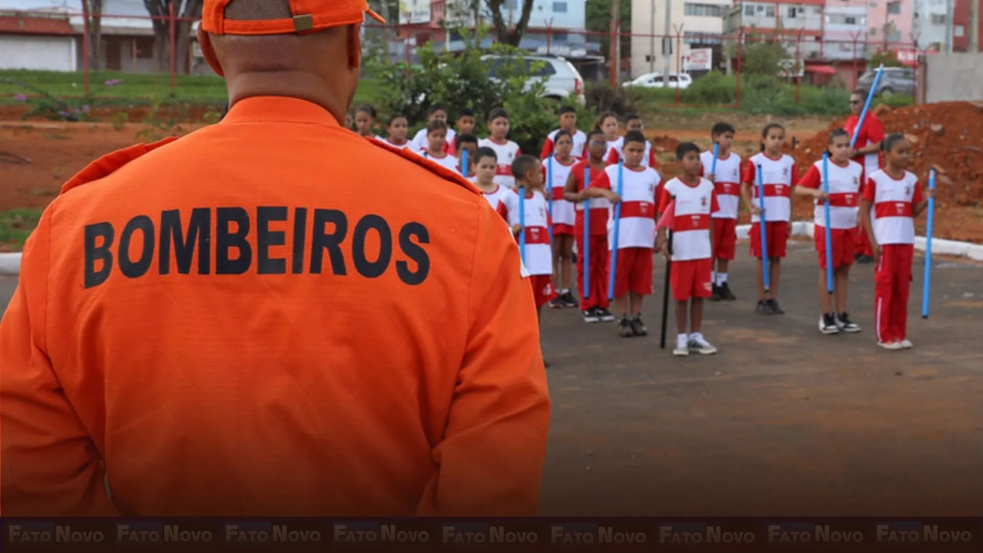 Projeto Bombeiro Mirim usa atividades educativas e disciplina para formar jovens de todo o DF