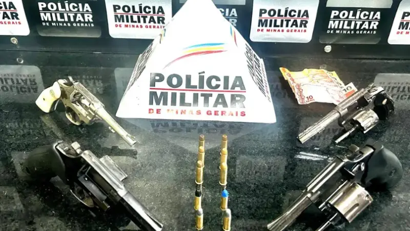 Ponte Nova MG – Polícia Militar prende autores de homicídio tentado, recupera motocicleta furtada e apreende quatro armas de fogo.