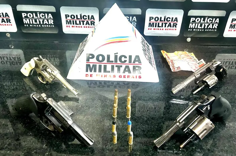 Ponte Nova MG – Polícia Militar prende autores de homicídio tentado, recupera motocicleta furtada e apreende quatro armas de fogo.