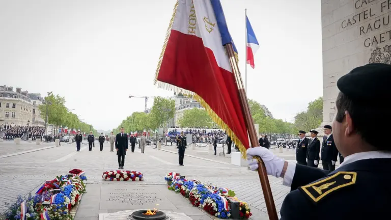 França prepara ‘manual de sobrevivência’ e alerta população para risco de guerra e outras catástrofes