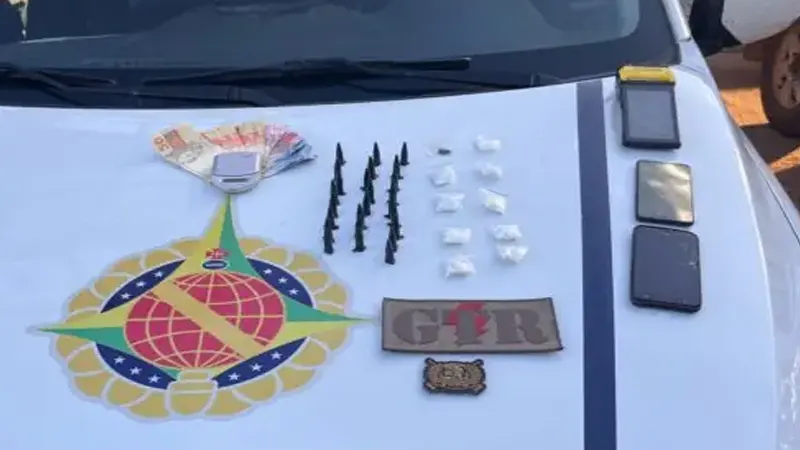 PMDF desarticula ponto de tráfico de drogas em distribuidora de bebidas no Gama