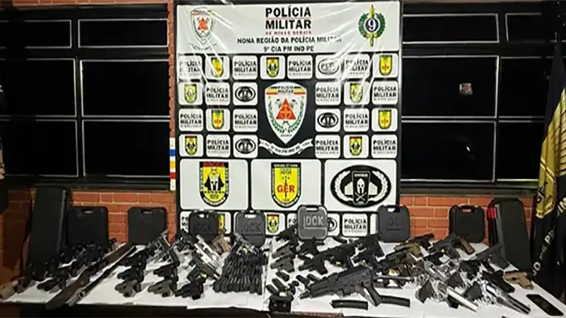 Uberlândia – Força Integrada recupera 56 armas de fogo roubadas em estabelecimento comercial