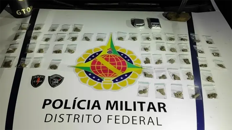 PMDF prende um indivíduo pelo crime de tráfico de substância entorpecente Setor de Chácara Capoeira do Bálsamo no Paranoá
