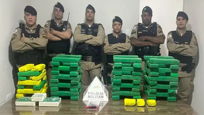 Conselheiro Pena – Operação da PMMG apreende barras de maconha e cocaína