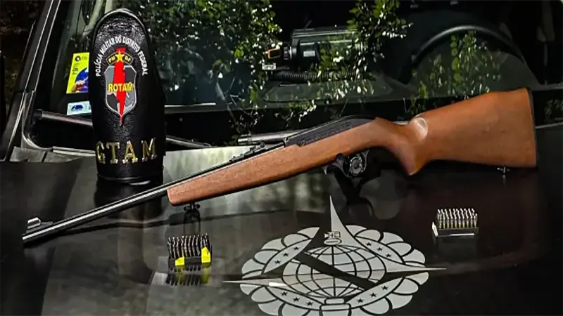 PMDF prende um homem por omissão de ocorro, embriaguez ao volante e posse irregular de arma de fogo no Guará