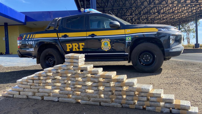 PRF prende motorista com 67 kg de Skunk em Alto Garças (MT)