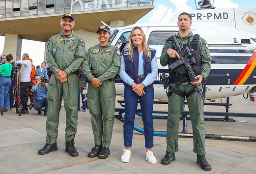 Em reunião com parlamentar, vice-governadora Celina Leão defende nomeação de agentes de segurança pública