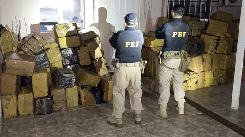 PRF apreende mais de 4 toneladas de maconha em Campina Grande do Sul (PR)