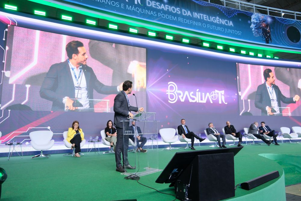 Inteligência artificial é destaque na abertura da 7ª Mostra Brasília Mais TI