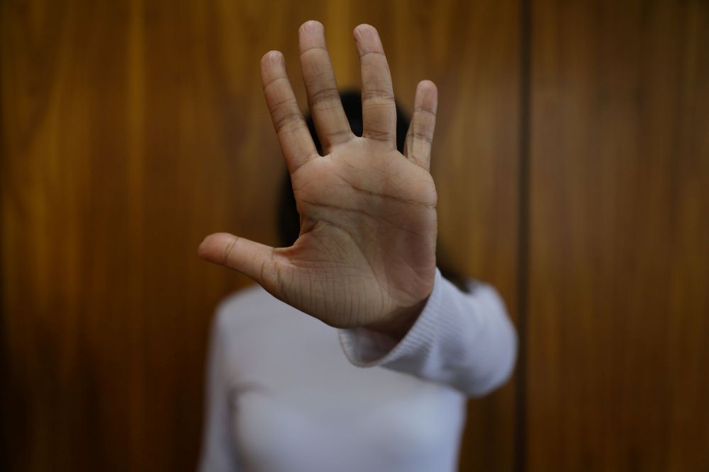 Cartilha apresenta informações sobre proteção a mulheres em casos de violência doméstica e familiar