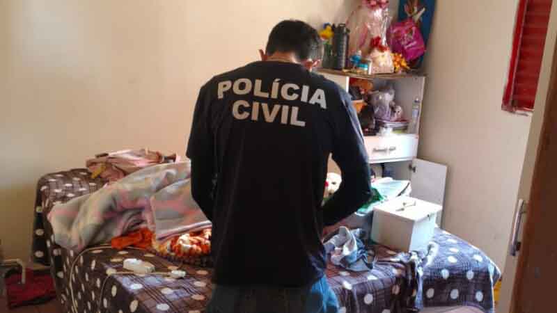 Polícia Civil cumpre buscas e apreende objetos, dinheiro e joias roubados em Alexânia