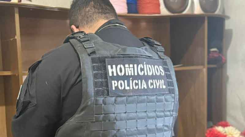 Polícia Civil prende investigado por torturar autor de latrocínio contra adolescente, em Caldas Novas