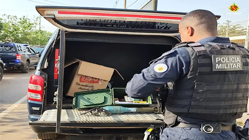 PMDF apreende morteiro inativo e revólver em loja de armazenamento