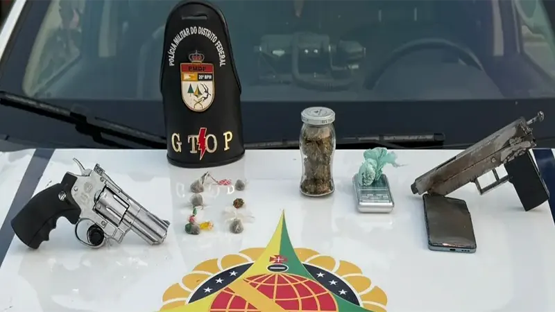 PMDF/CCS PMDF prende foragido da justiça por tráfico de drogas e posse ilegal de arma de fogo no Itapoã