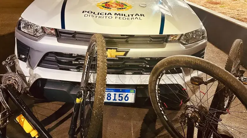 PMDF apreende dois menores por roubo a transeunte e porte ilegal de arma de fogo no Gama