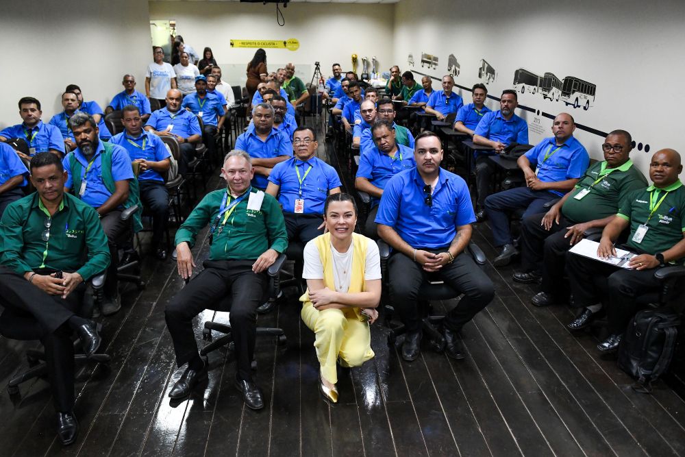 Projeto Conversa com Eles conscientiza motoristas e cobradores de ônibus sobre violência contra a mulher