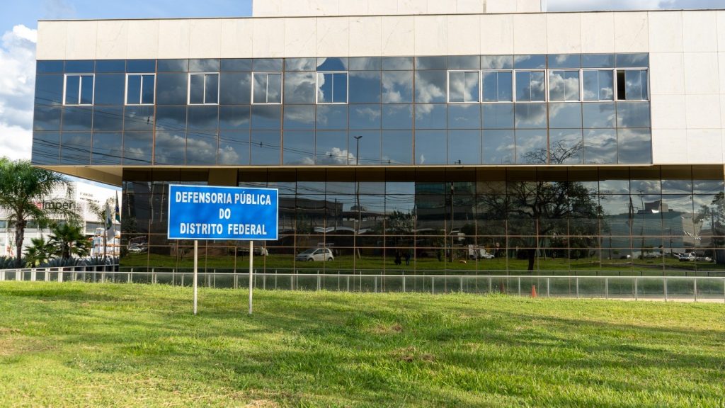 Estagiários de direito têm oportunidade de contratação