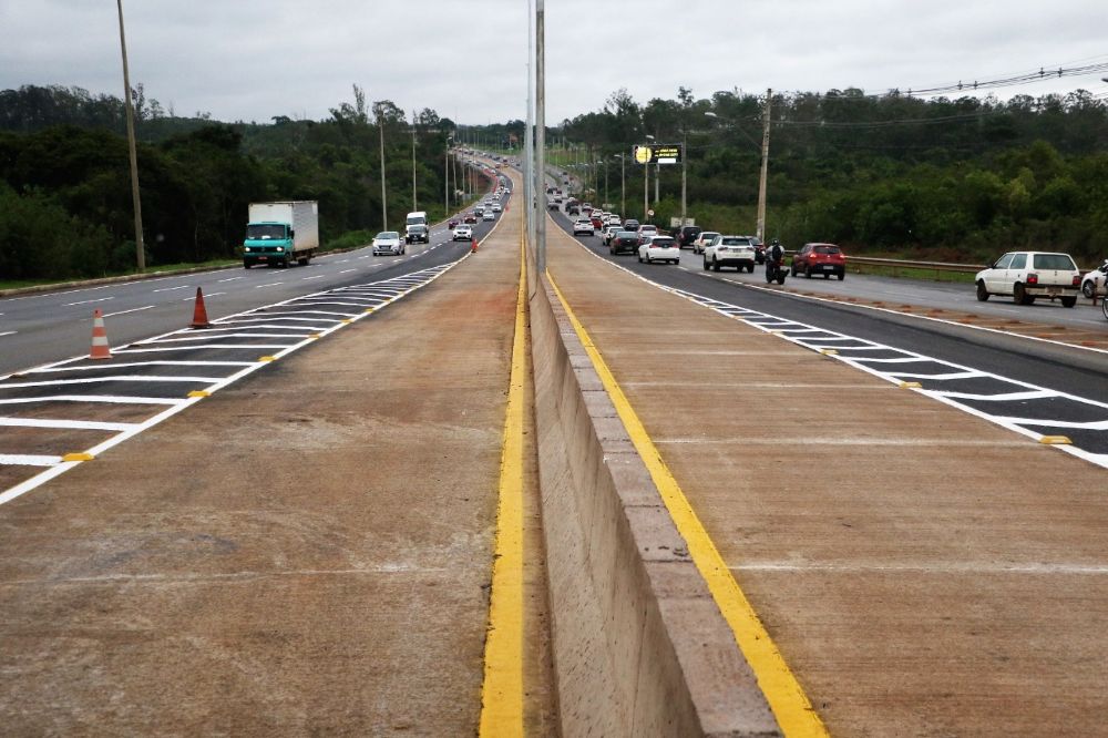 Faixas e corredores exclusivos garantem viagens mais rápidas no transporte público