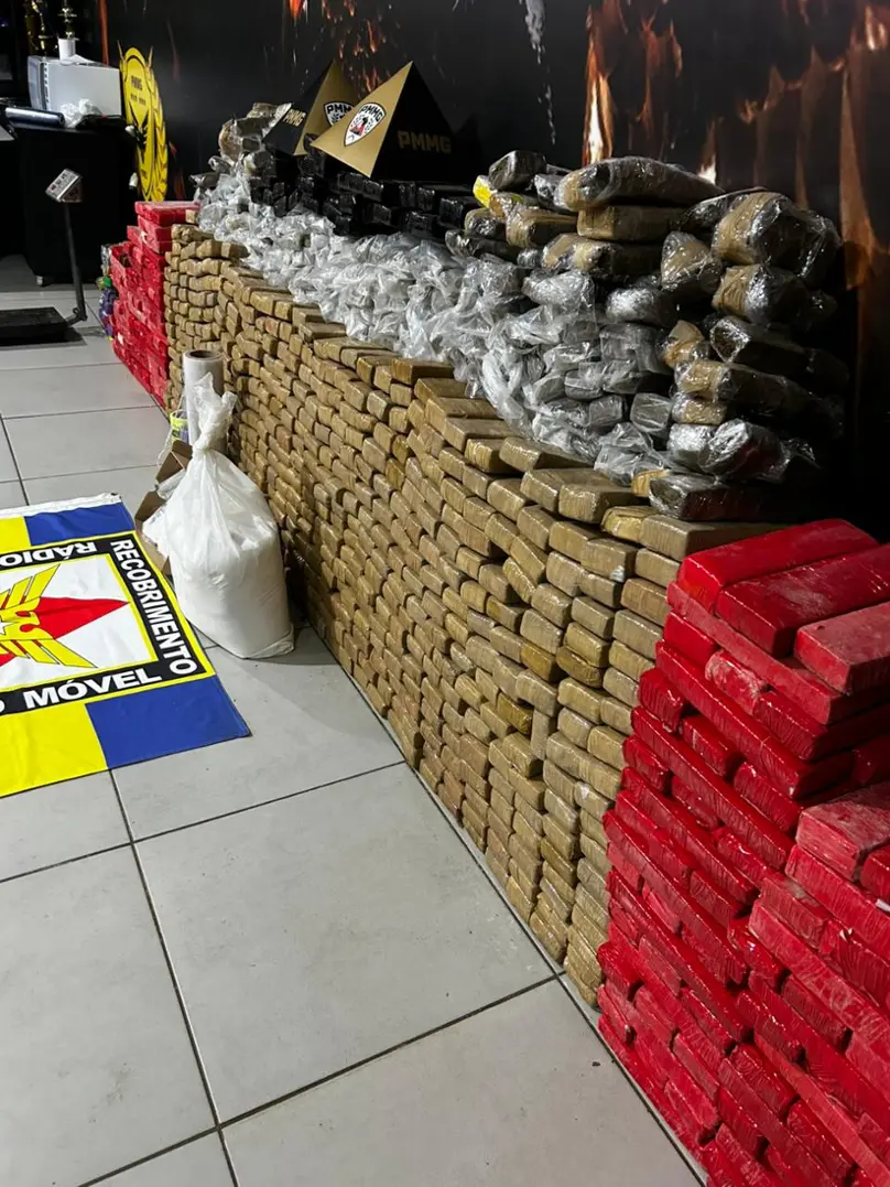 Uberlândia: Foragido da justiça é preso com uma tonelada de maconha