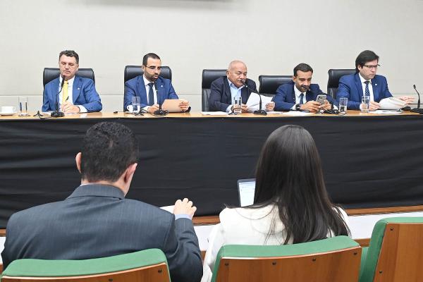 Avança projeto que protege nome e imagem de vítimas de violência doméstica e feminicídio