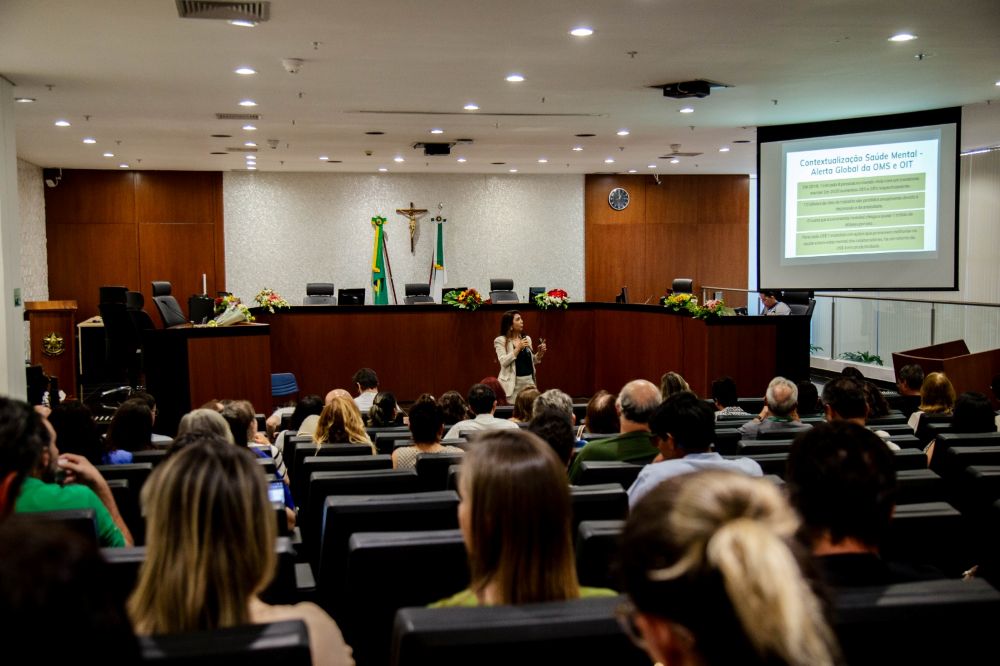 Decreto amplia a política de qualidade de vida no trabalho para a administração indireta do DF