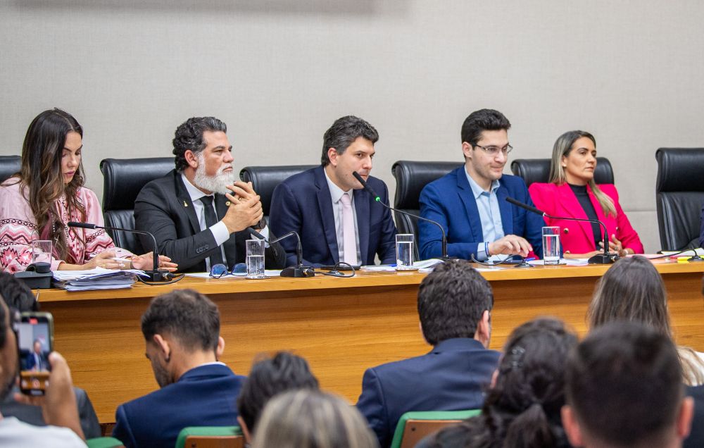 Comissão aprova pareceres parciais do Orçamento de 2026