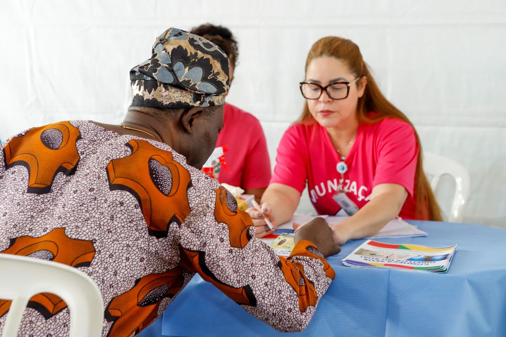 Saúde lança cartilha e vídeos para acolhimento de migrantes, refugiados e apátridas