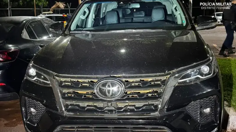 Polícia Militar localiza veículo furtado em menos de uma hora após o crime