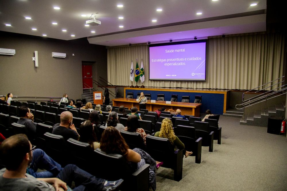Fepecs celebra Dia do Servidor com foco na saúde mental