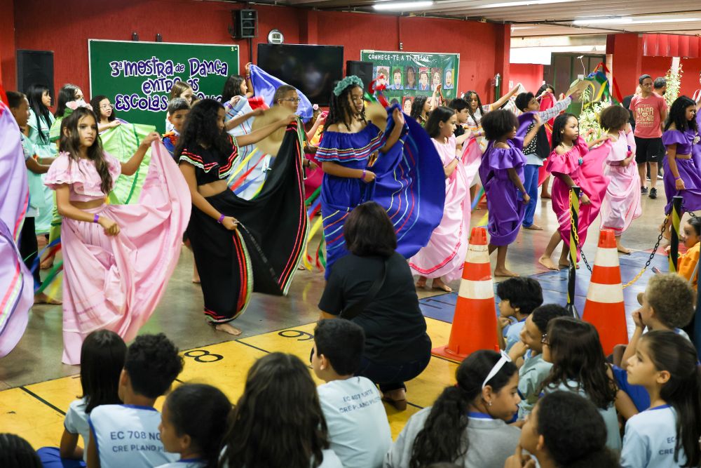 Alunos da rede pública do DF participam da 3ª Mostra de Dança das Escolas Parque