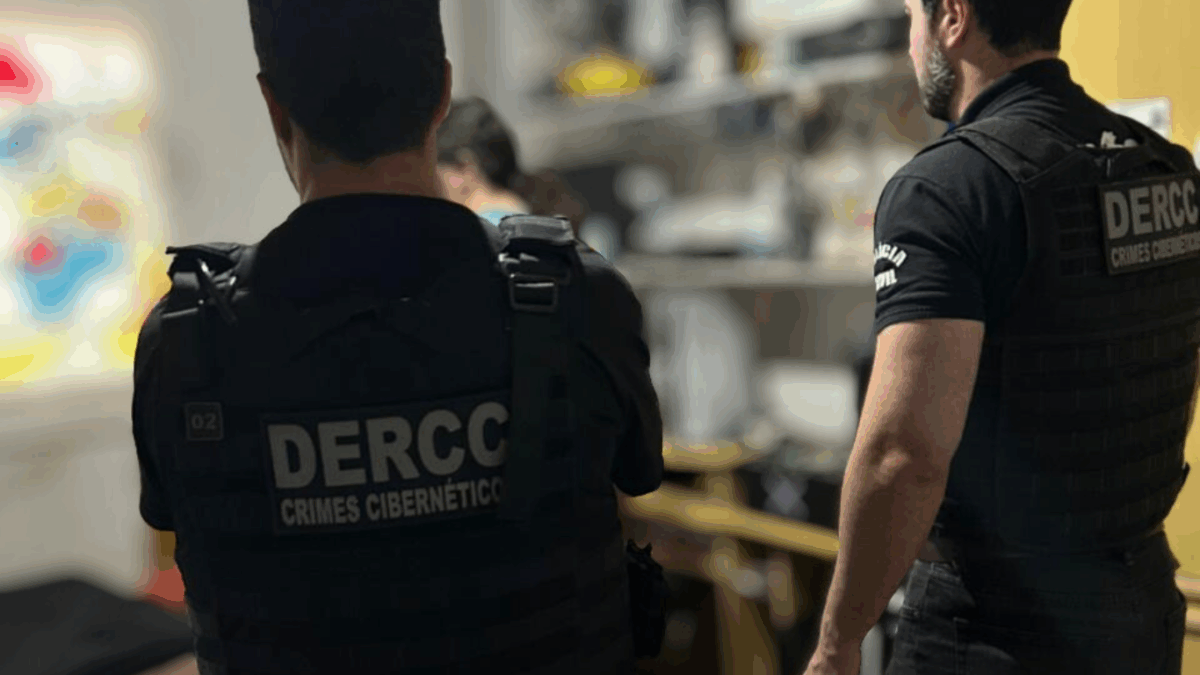 PCGO prende homem por armazenar material de exploração sexual envolvendo crianças e adolescentes