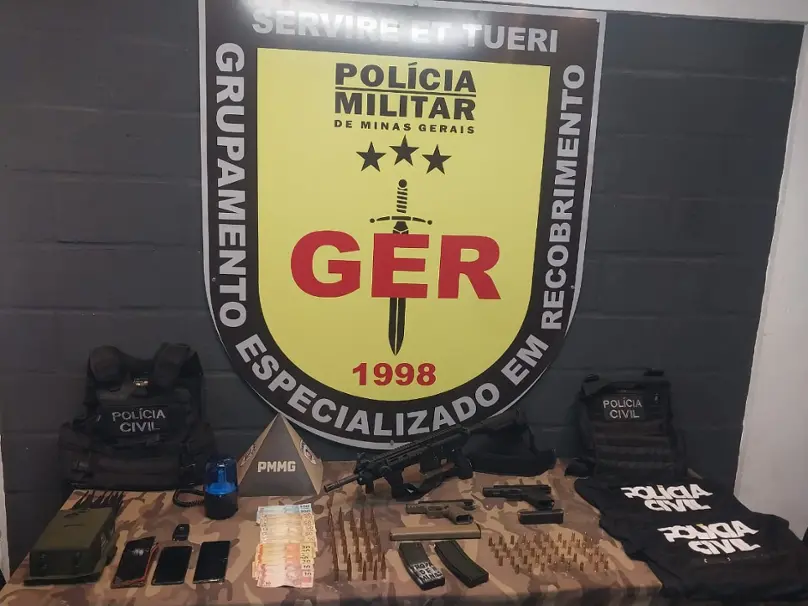 Juiz de Fora MG – Integrantes de facção criminosa foram presos com fuzis e armamento de uso restrito