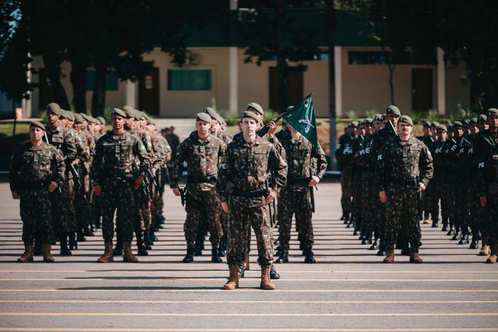 PMDF participa de solenidade de entrega da Medalha Sexagenários do Exército Brasileiro