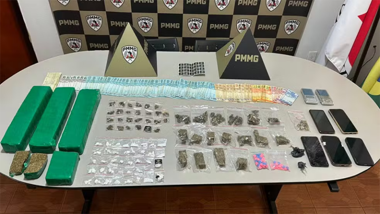 Arma artesanal, anotações do tráfico e moto furtada: ação da PM evita homicídios e desarticula quadrilha em MG