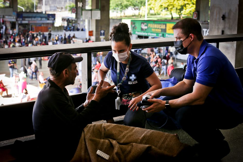Saúde abre consulta pública sobre linha de cuidado da população em situação de rua do DF