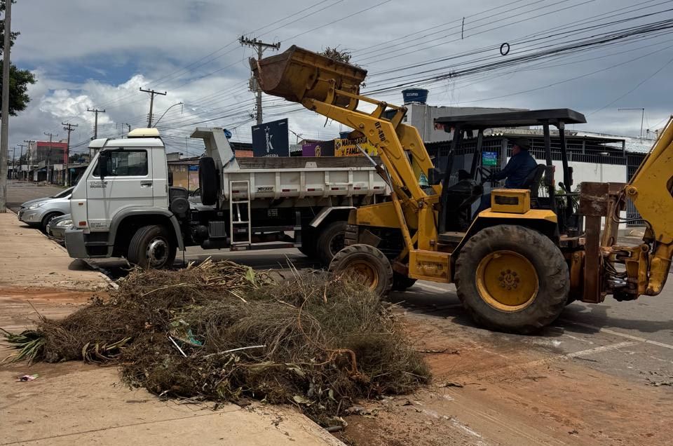 Mais de 10 toneladas de massa asfáltica são colocadas nas ruas de Ceilândia