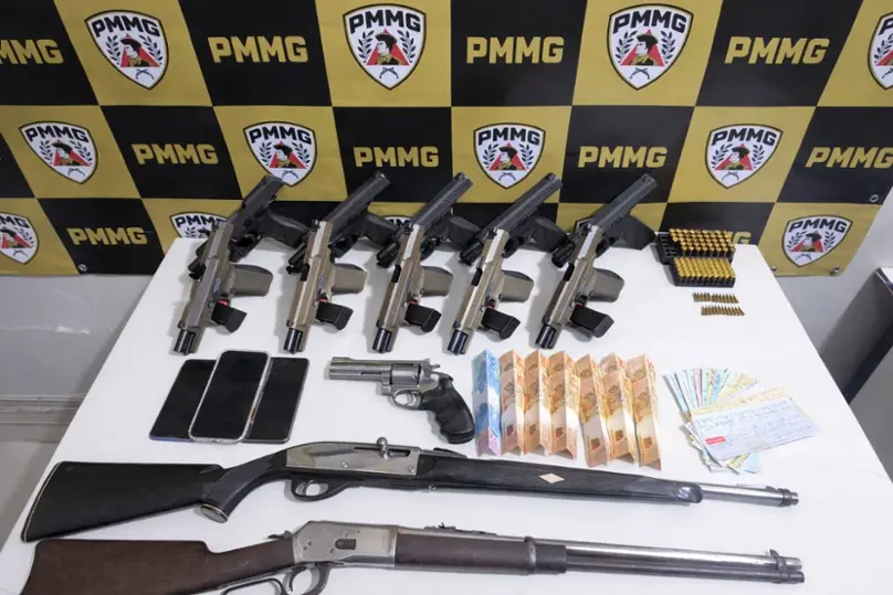 Paracatu – Arsenal oriundo de Goiás é apreendido em Minas Gerais