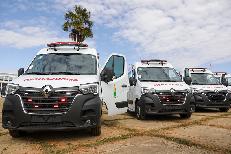 Rede de ambulâncias da Saúde soma 289 veículos e registra queda de trotes