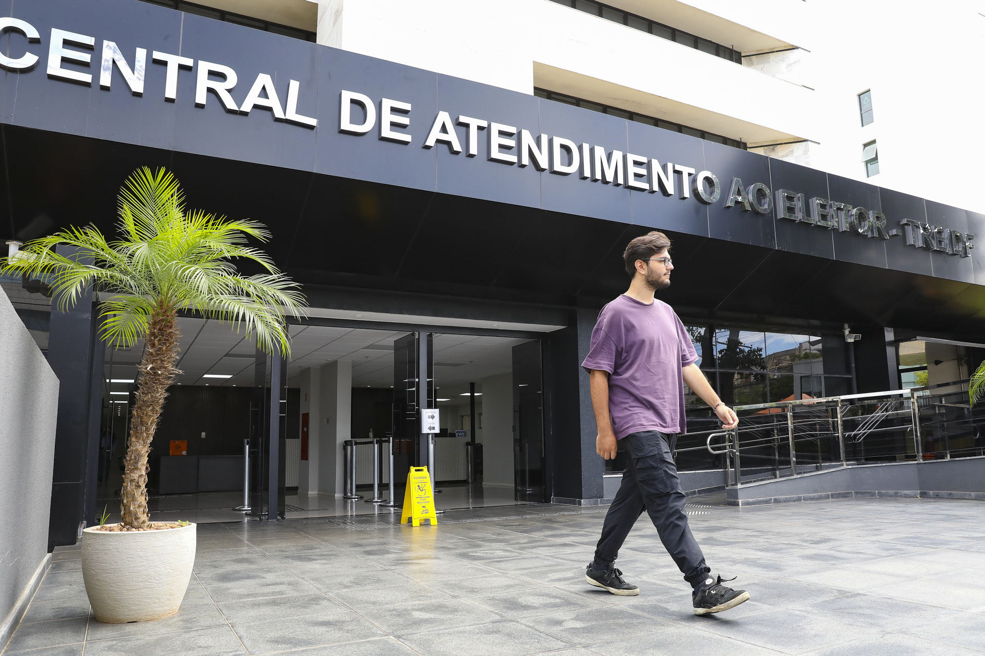 Mutirão do TRE-DF amplia acesso à regularização eleitoral neste sábado (7)