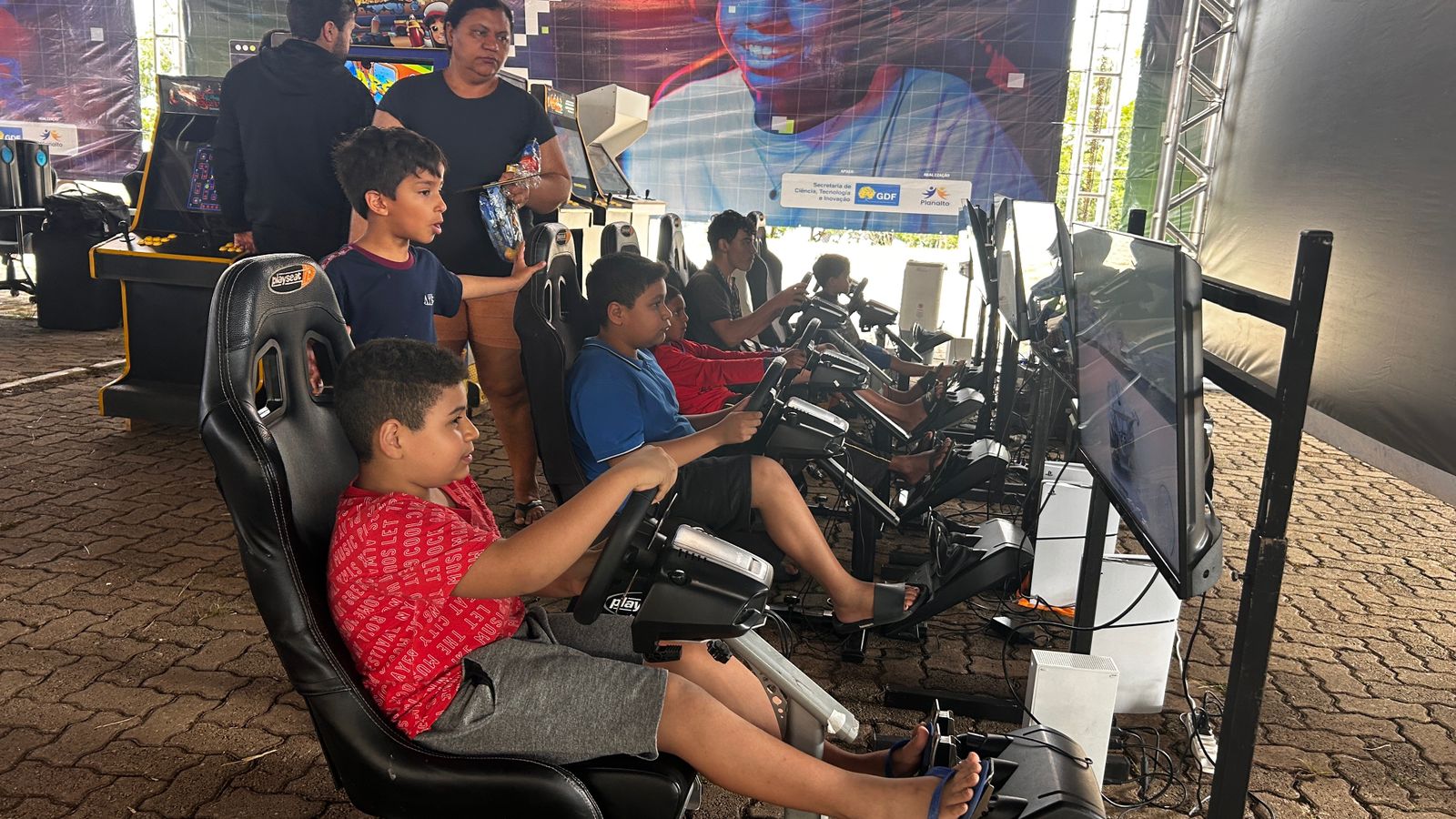 Projeto Escola Digital para Jovens chega a Brazlândia com tecnologia, inovação e oportunidades para o futuro