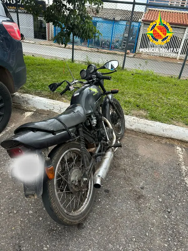 PMDF flagra motocicleta com sinais identificadores suprimidos e detém condutor no Itapoã